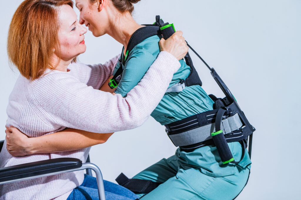 Exosquelette softexocare pour les soignants