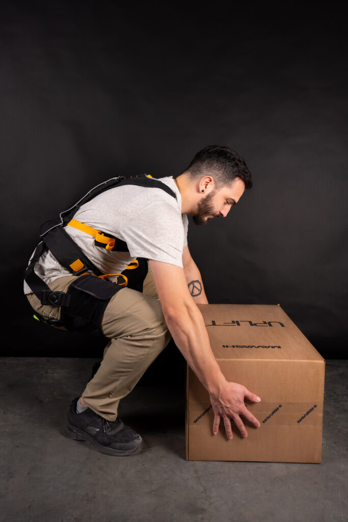 Utilisateur d'exosquelette logistique